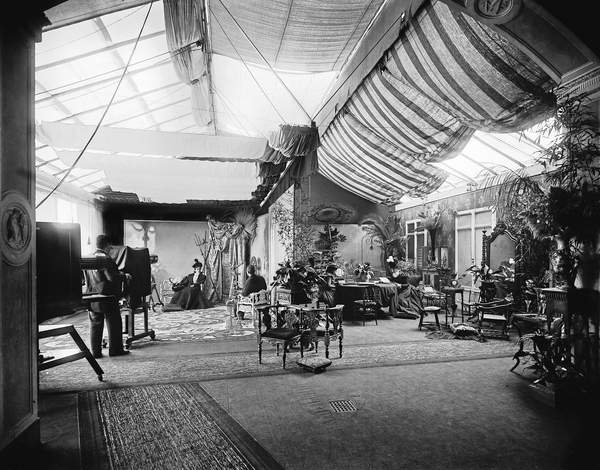 Interior of the Photographic studio of Fratelli Alinari in the 19th century, Florence